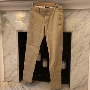 Men’s banana republic khakis. Size 30x32